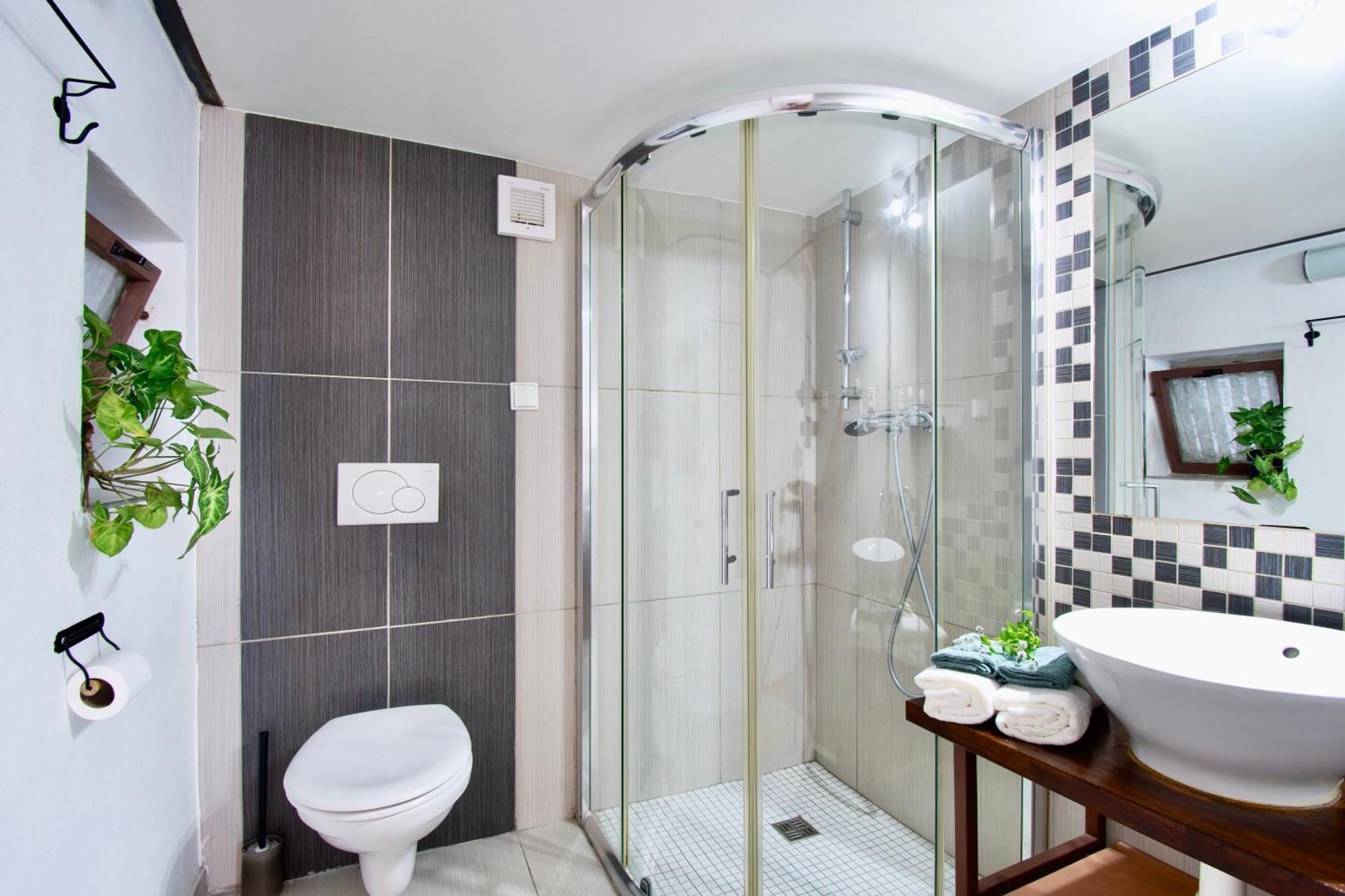 Netradicny Apartman V Centre Bratislava Exterior photo
